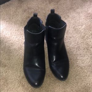 Ankle heel boots
